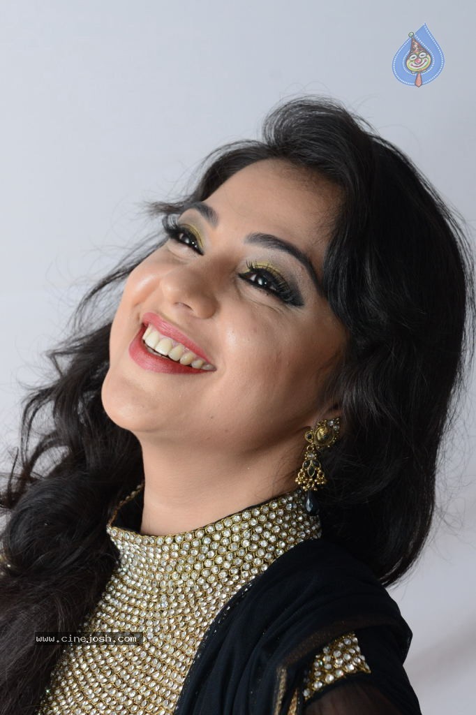 Krathi Stills - 29 / 50 photos