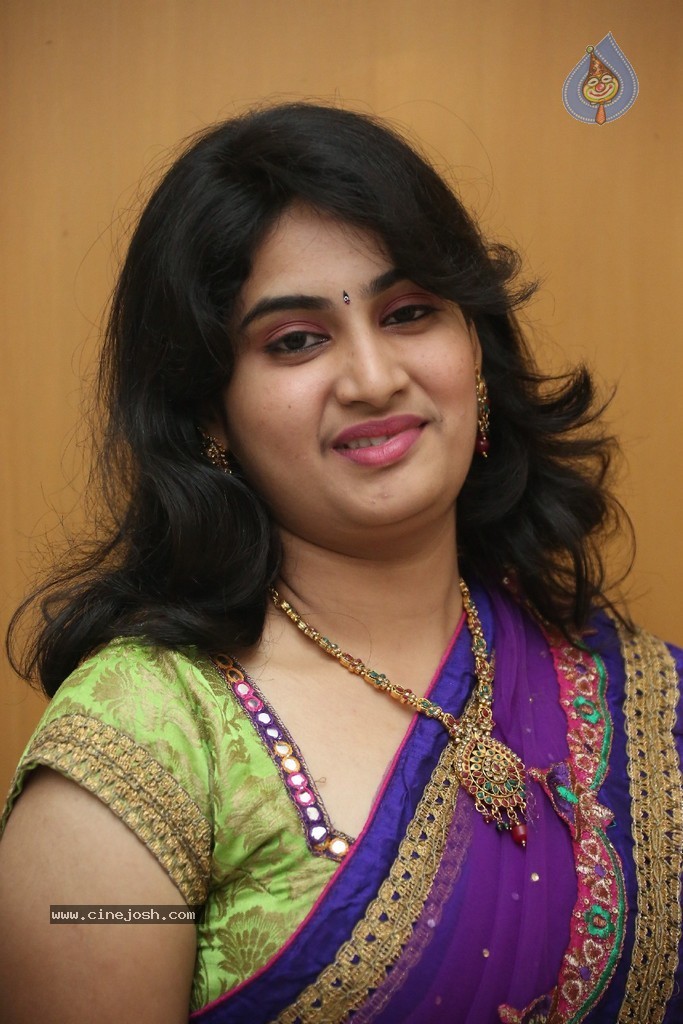 Krishnaveni Stills - 113 / 151 photos