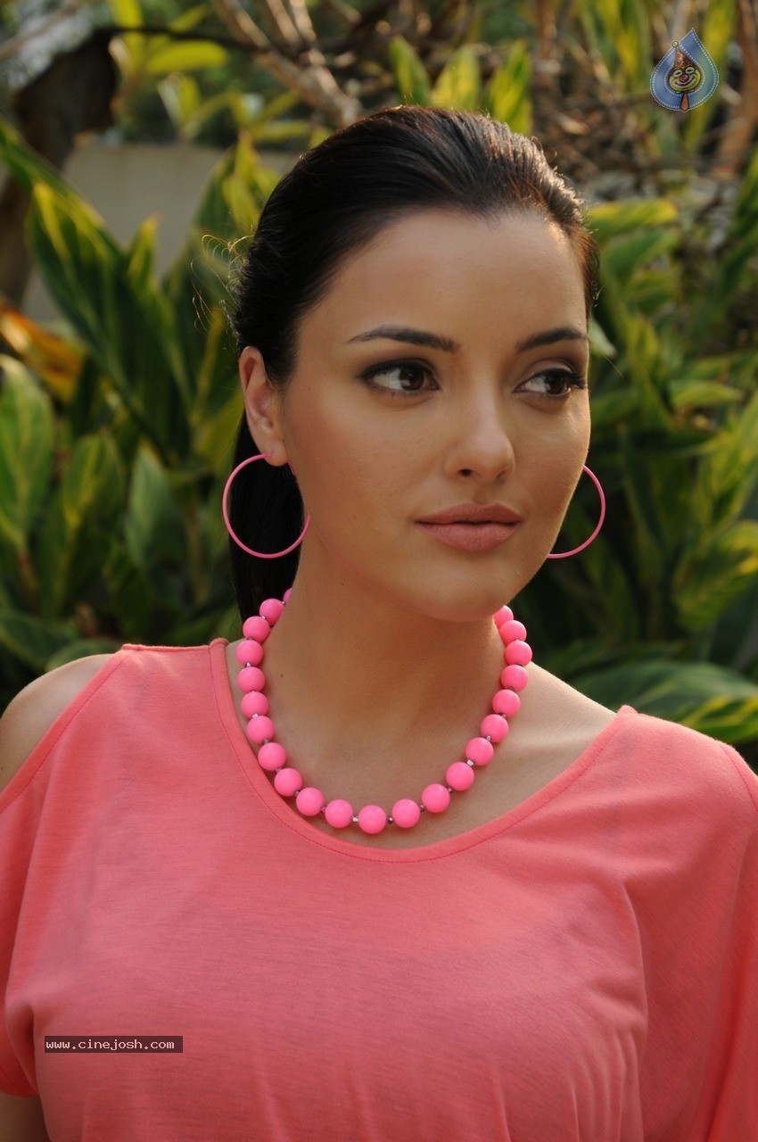 Kristina Akheeva New Photos - 7 / 37 photos