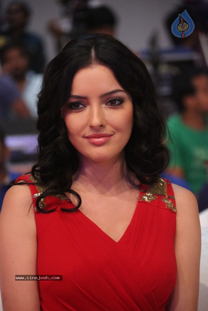 Kristina Akheeva Stills - 9 / 88 photos