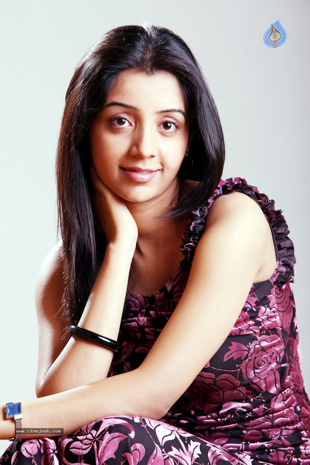 Krithika Krishnan Gallery - 6 / 31 photos