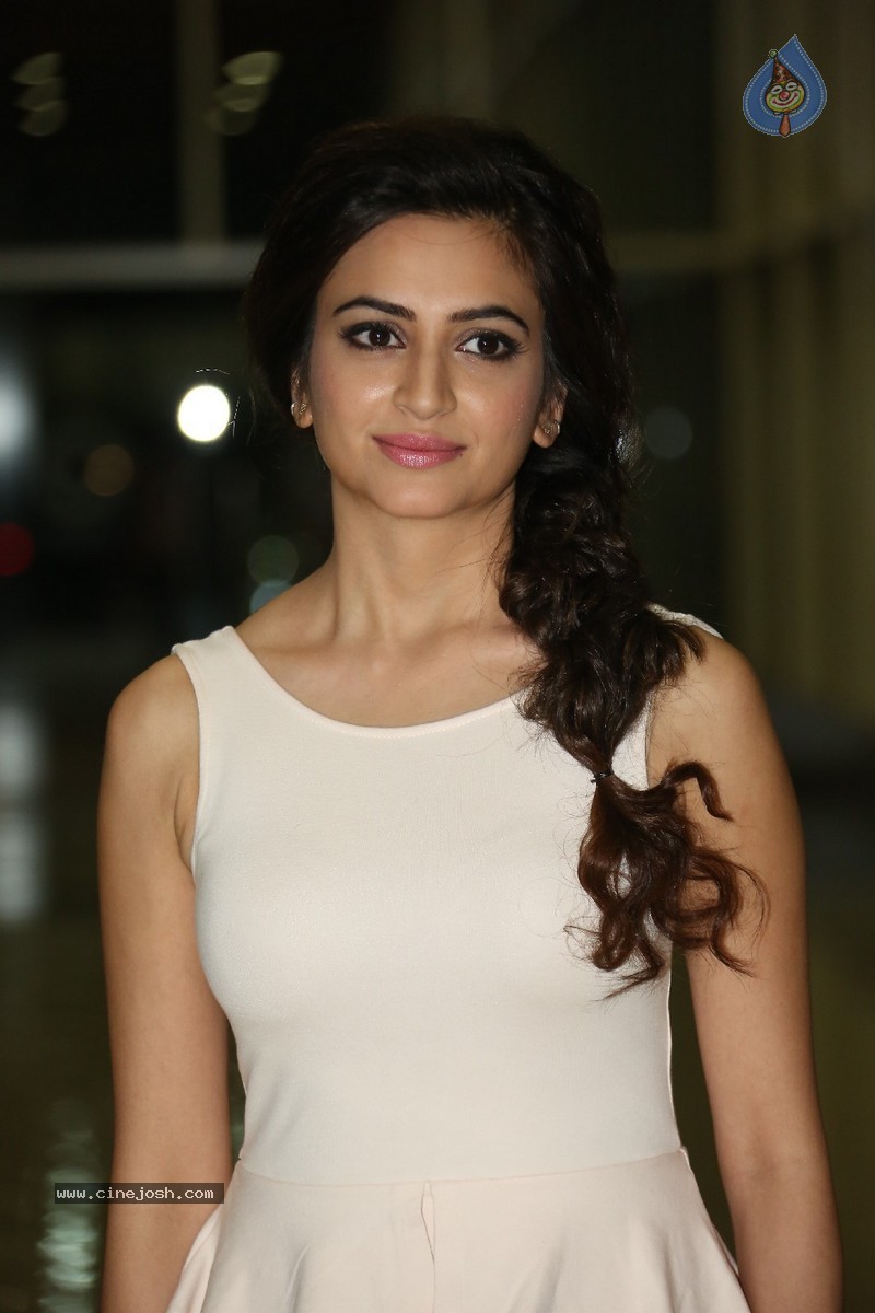 Kriti Kharbanda Stills - 66 / 103 photos