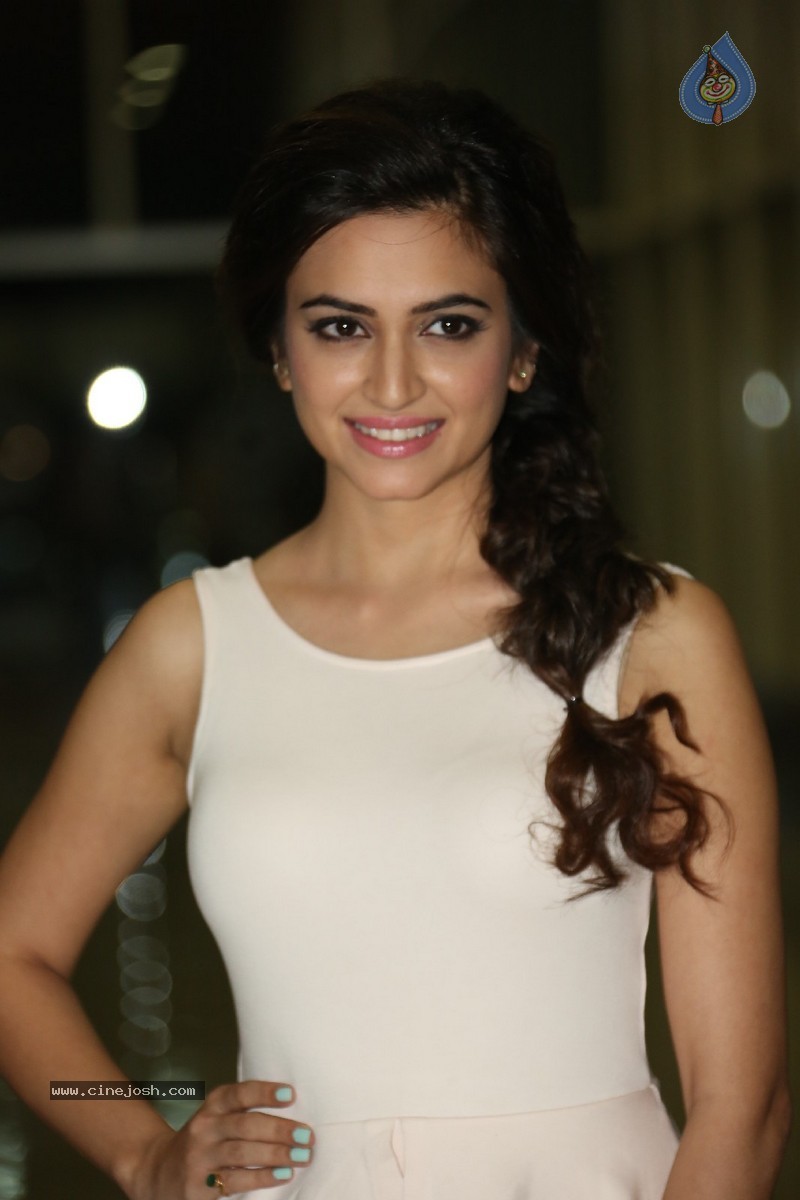 Kriti Kharbanda Stills - 82 / 103 photos