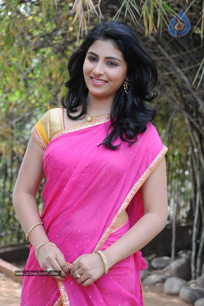 Kruthika Jayakumar New Stills - 47 / 71 photos