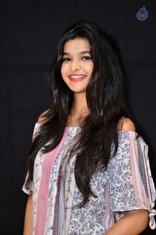 Kruthika Latest Images - 7 / 14 photos