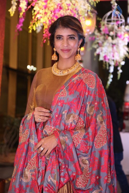 Lakshmi Manchu New Stills - 9 / 32 photos