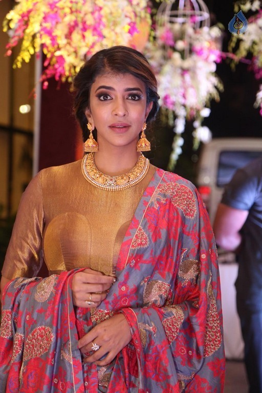Lakshmi Manchu New Stills - 12 / 32 photos