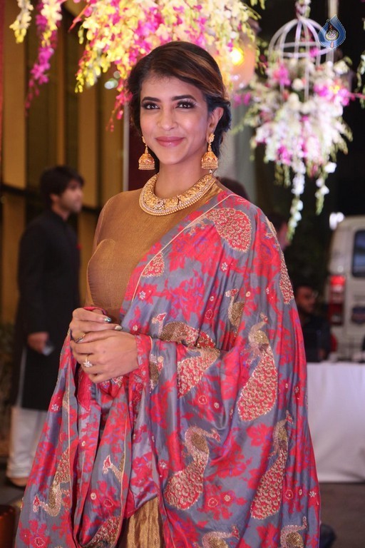 Lakshmi Manchu New Stills - 13 / 32 photos