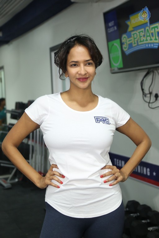 Lakshmi Manchu Photos - 12 / 21 photos