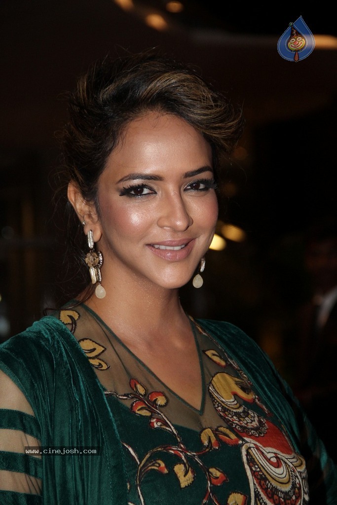 Lakshmi Manchu Stills - 20 / 39 photos