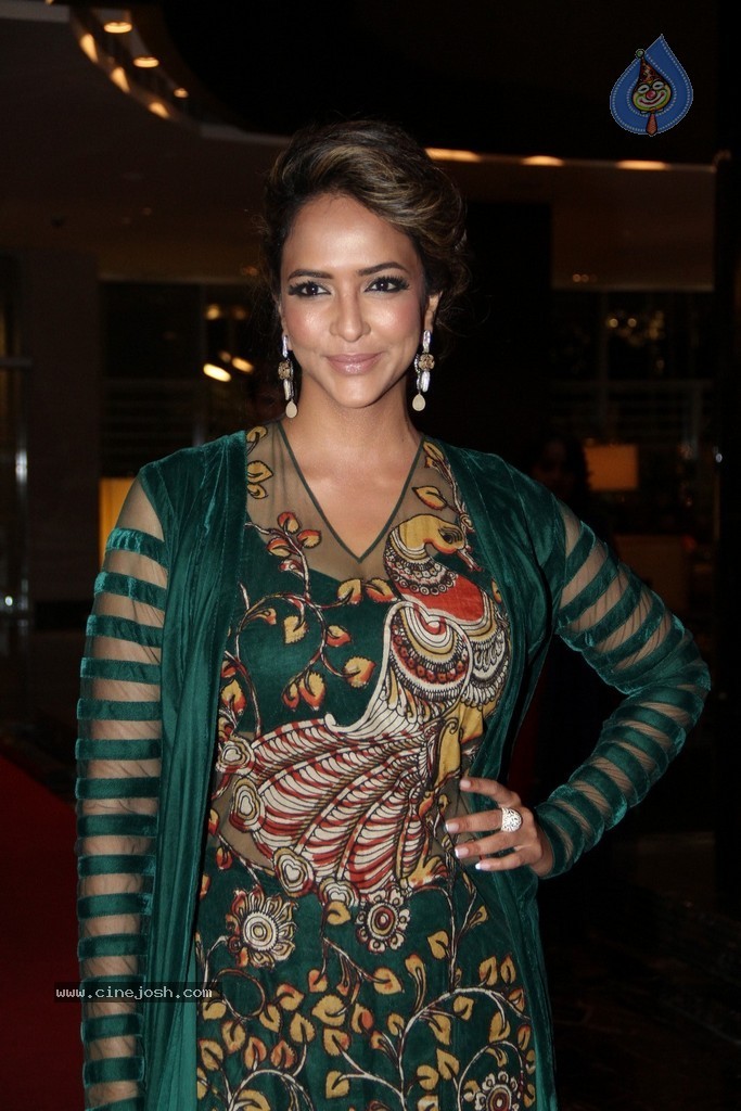 Lakshmi Manchu Stills - 25 / 39 photos