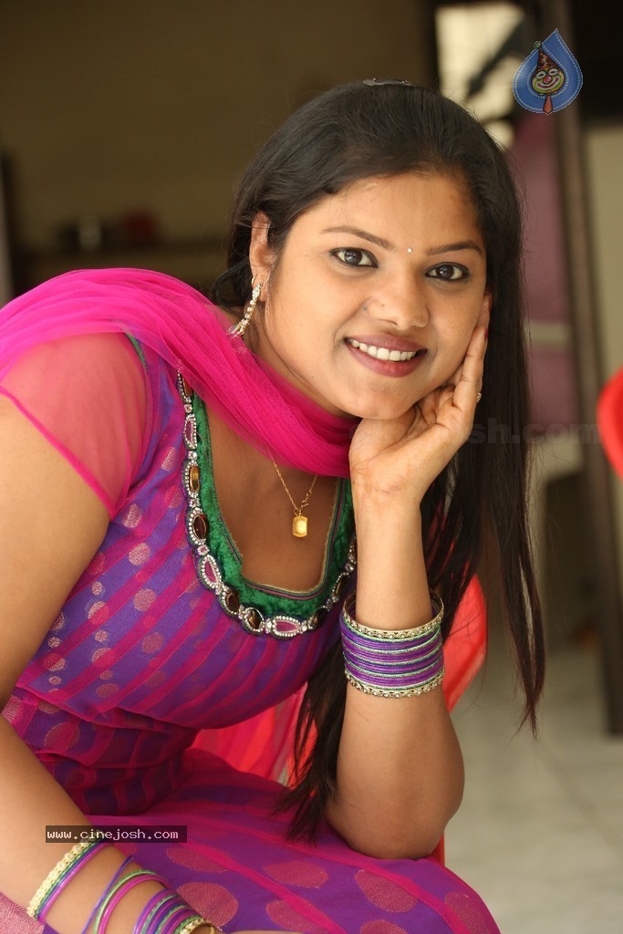 Lakshmi Priya New Photos - 5 / 57 photos