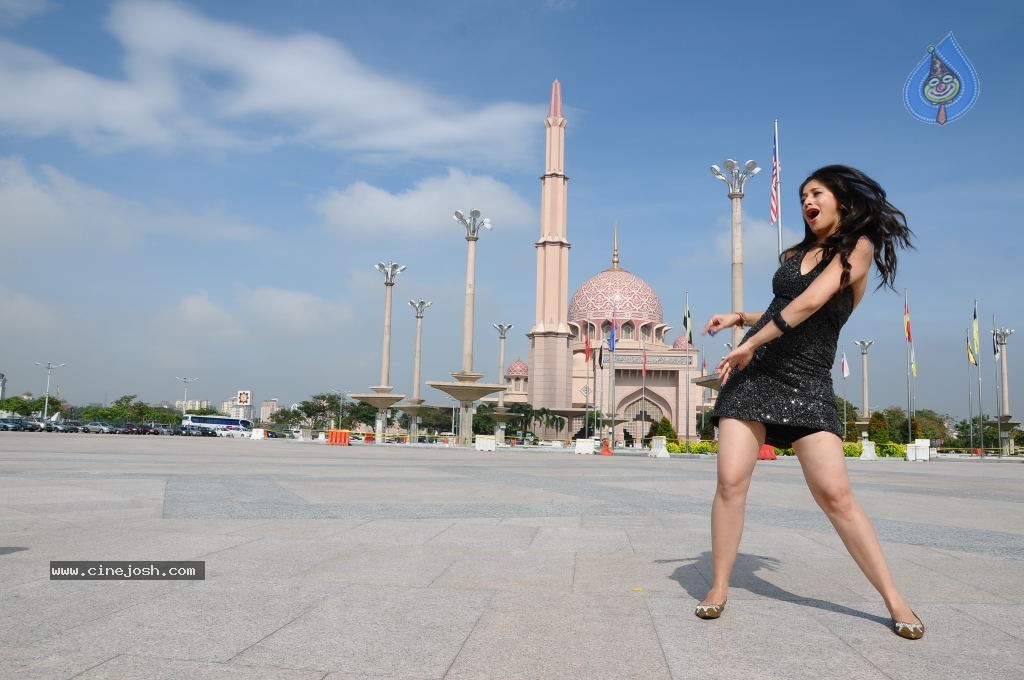 Lakshmi Rai Hot Photos - 2 / 37 photos