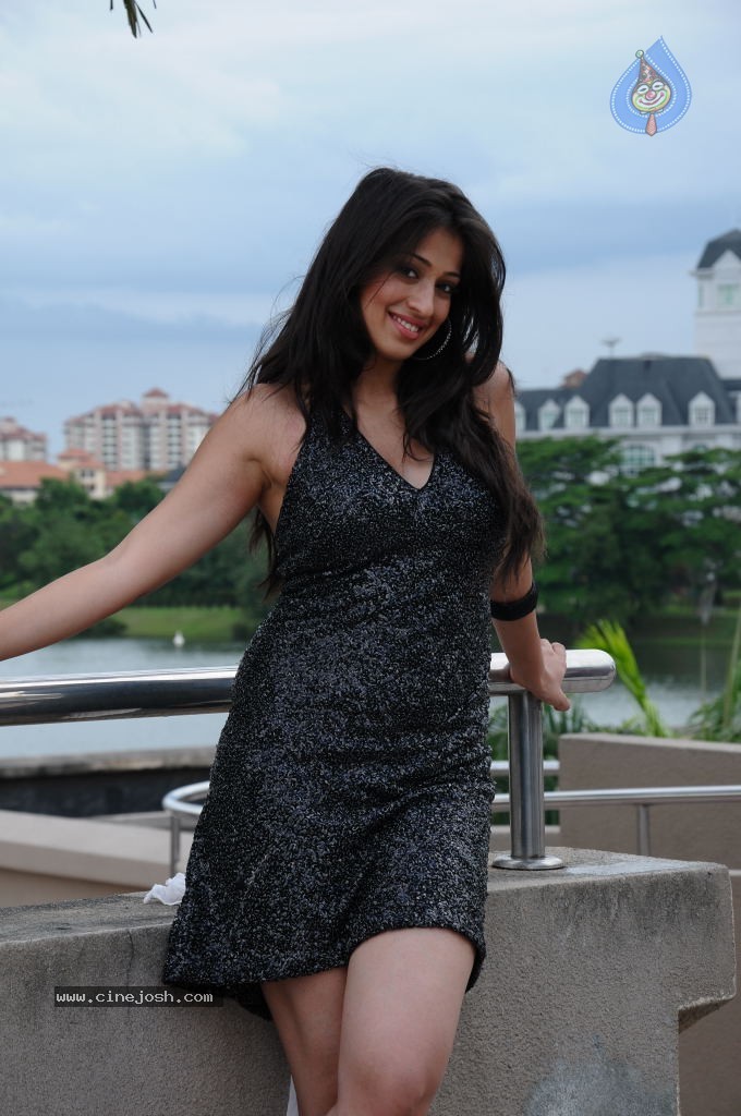 Lakshmi Rai Hot Photos - 14 / 37 photos