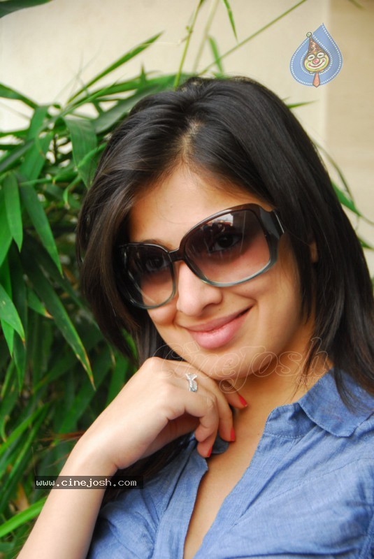 Lakshmi Rai Latest Pics - 16 / 58 photos