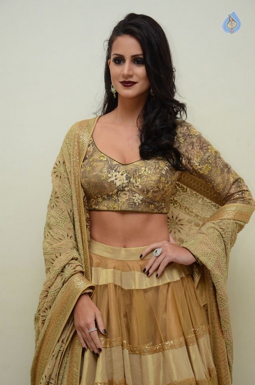 Larissa Bonesi Latest Photos - 6 / 42 photos