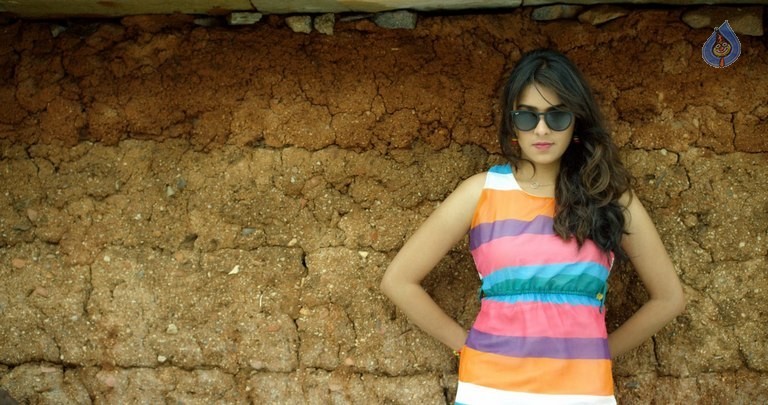 Latha Hegde in Tuntari - 11 / 18 photos