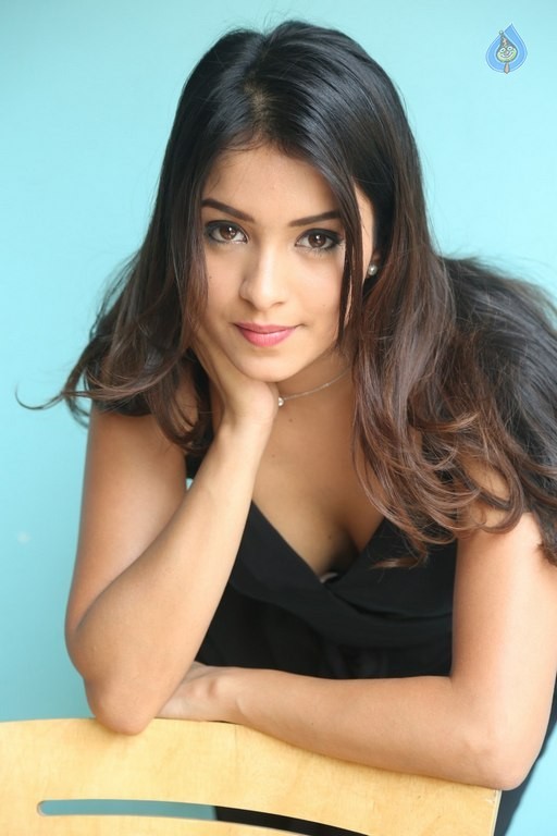 Latha Hegde New Photos - 46 / 62 photos