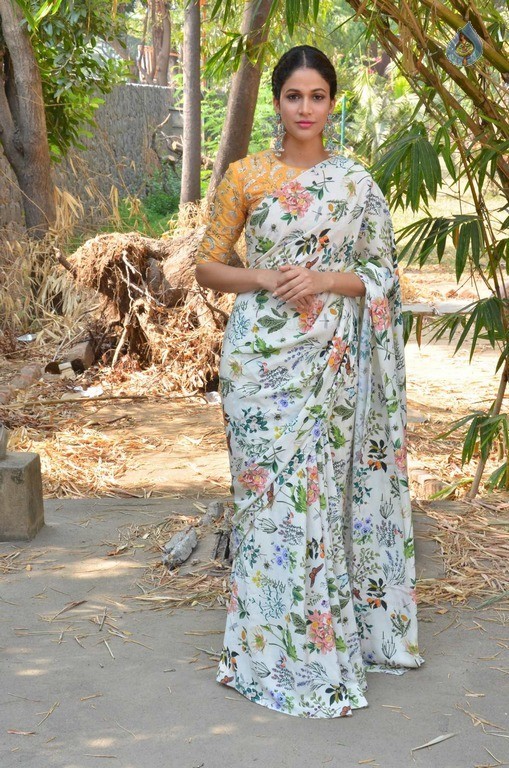 Lavanya Tripathi at Maayavan Tamil Film Audio Launch - 23 / 38 photos