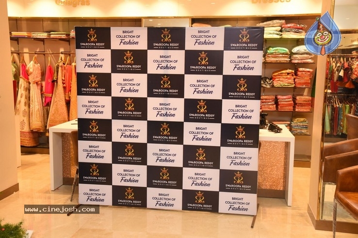 Lavanya Tripathi Launches Swaroopa Reddy Boutique-Photos - 23 / 42 photos