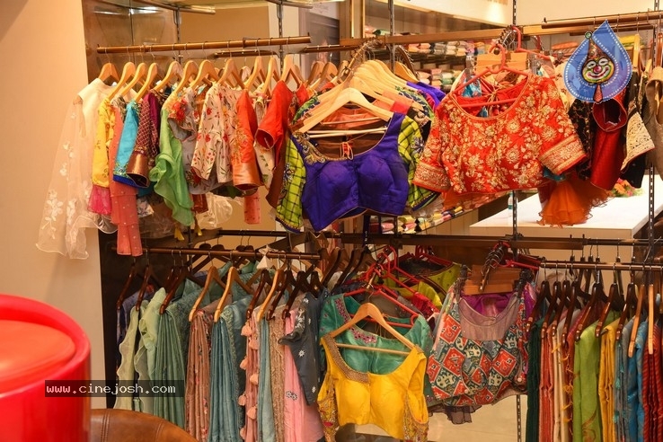 Lavanya Tripathi Launches Swaroopa Reddy Boutique-Photos - 41 / 42 photos