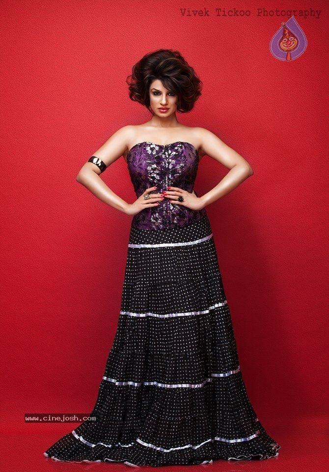 Lopa Bhatt Portfolio - 22 / 22 photos