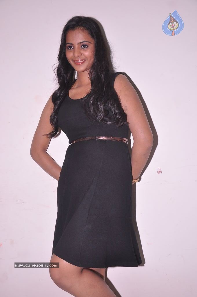 Maanasa New Stills - 28 / 69 photos