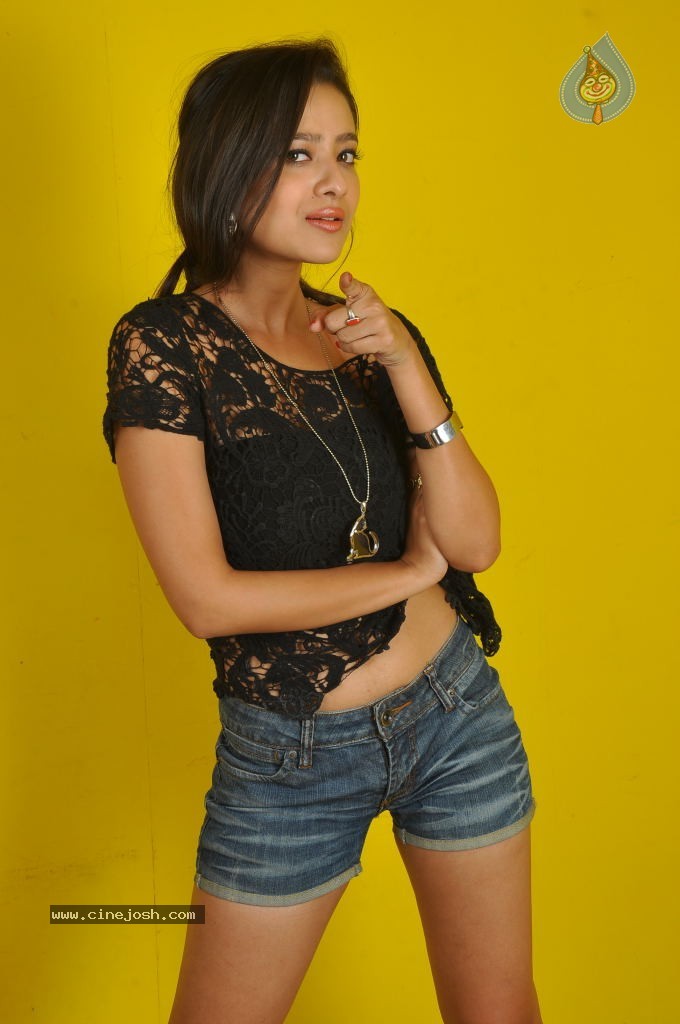 Madalasa Sharma New Photos - 18 / 49 photos