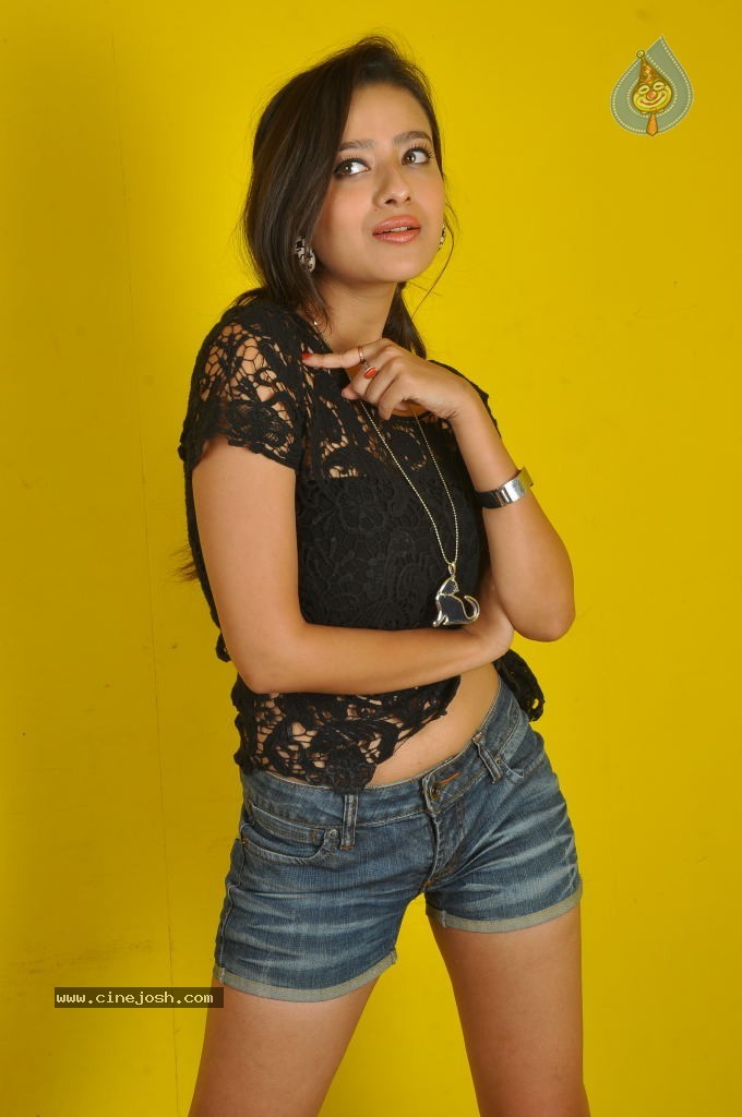 Madalasa Sharma New Photos - 24 / 49 photos