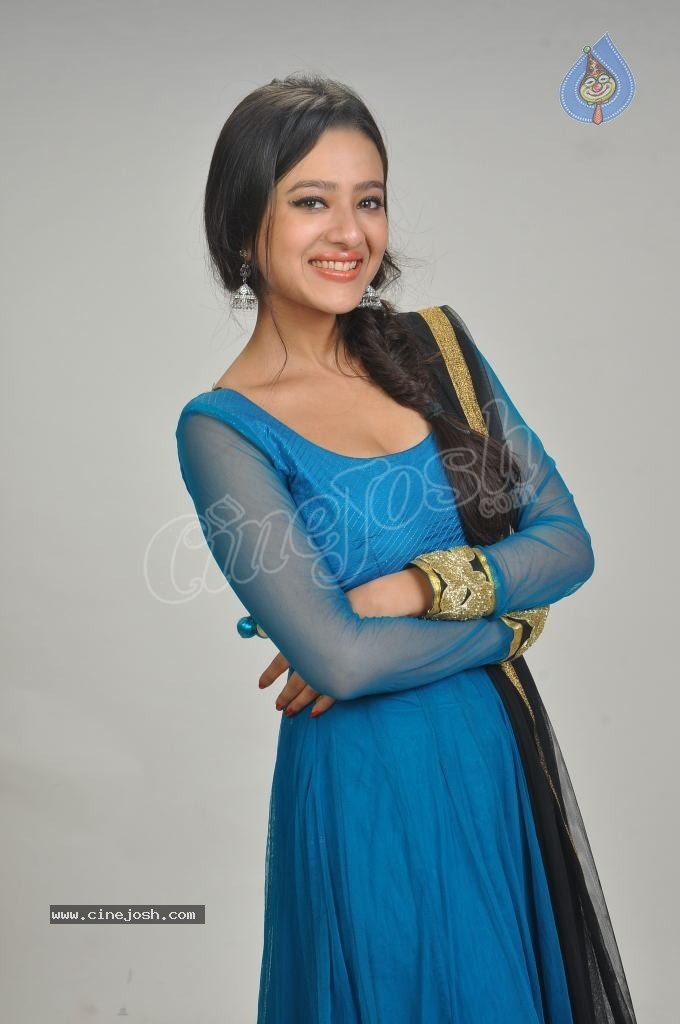 Madalasa Sharma New Photos - 2 / 36 photos