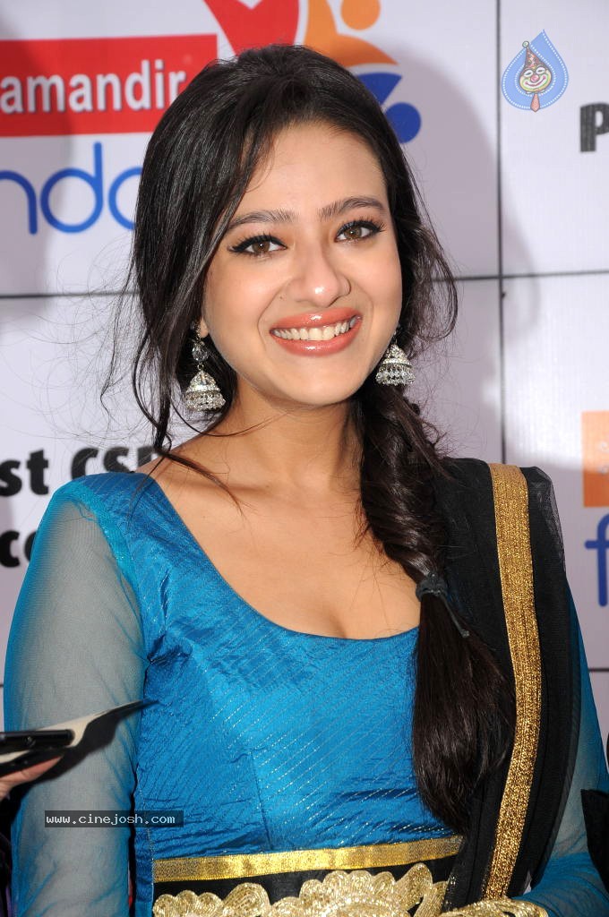 Madalasa Sharma New Stills - 15 / 41 photos