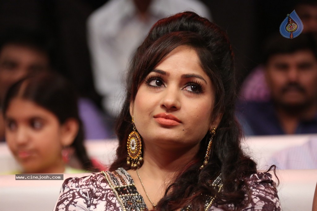 Madhavi Latha at Pooja Audio Launch - 22 / 89 photos