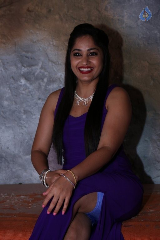 Madhavi Latha Latest Photos - 36 / 55 photos