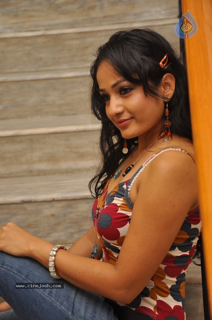 Madhavi Latha Latest Photos - 54 / 60 photos