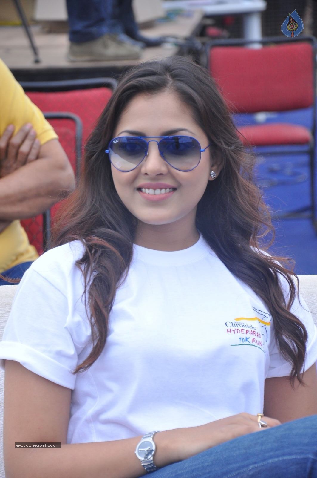 Madhu Shalini Gallery - 10 / 48 photos