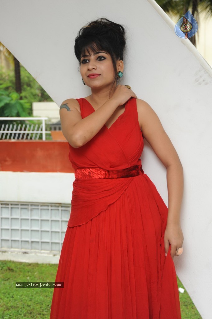 Madhulagna Das Latest Stills - 16 / 92 photos
