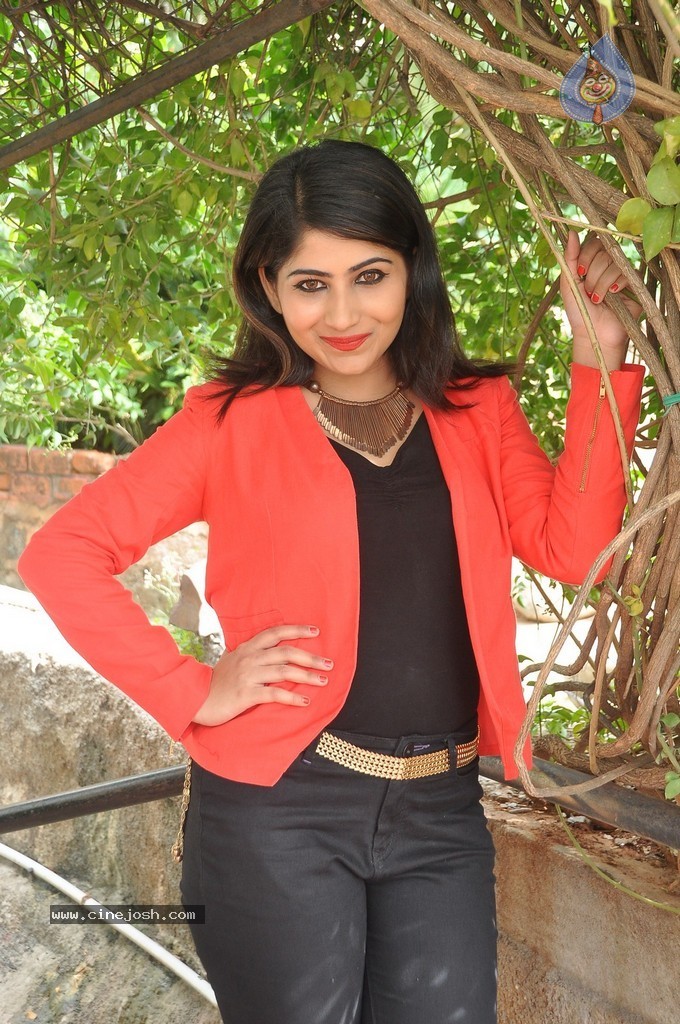 Madhulagna Das New Pics - 35 / 96 photos