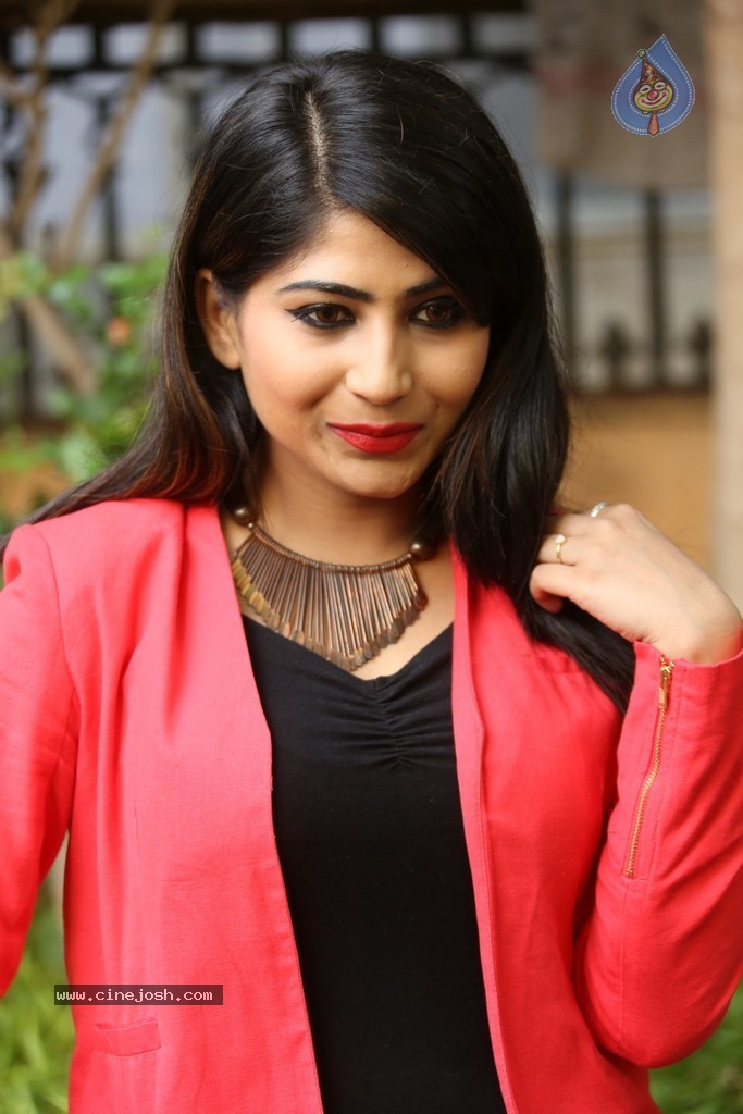 Madhulagna Das New Pics - 39 / 96 photos