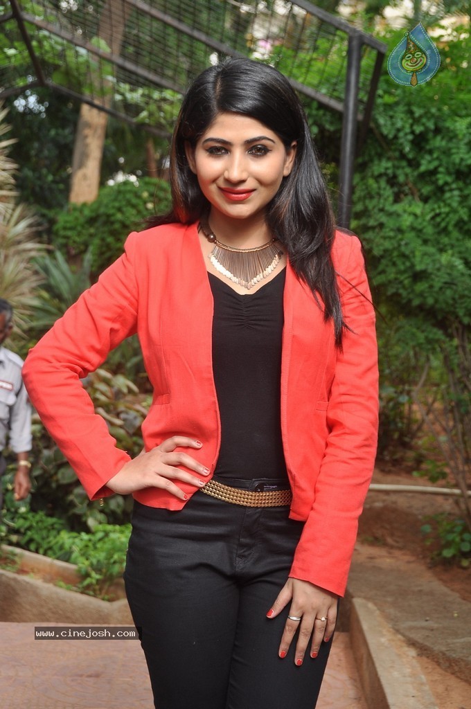 Madhulagna Das New Pics - 40 / 96 photos