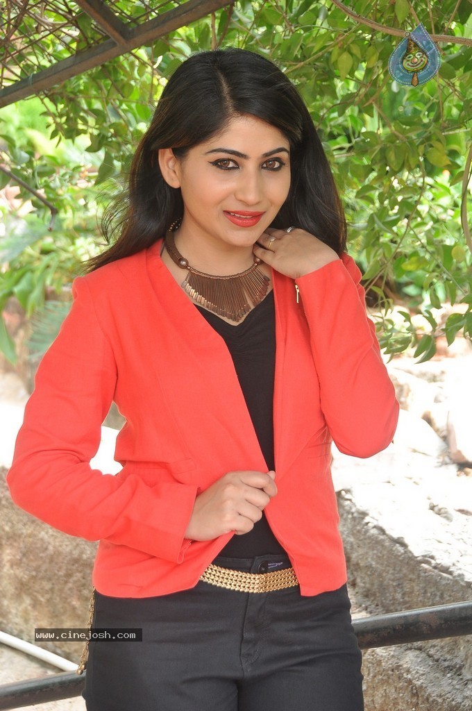 Madhulagna Das New Pics - 47 / 96 photos