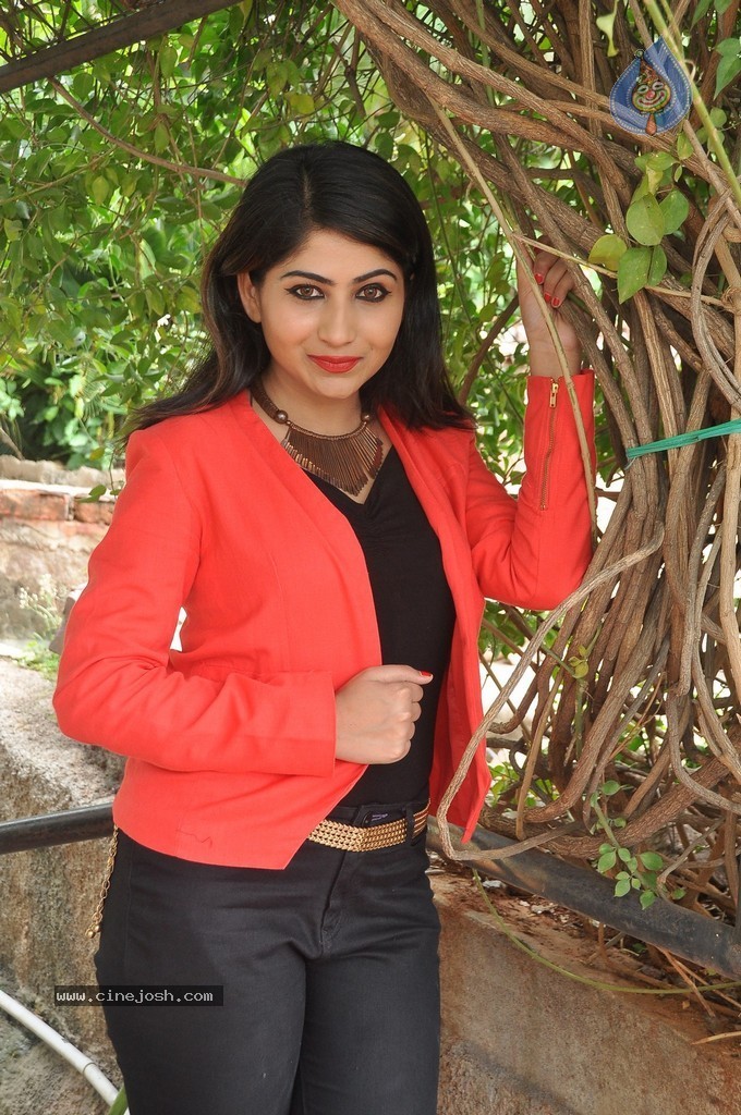 Madhulagna Das New Pics - 52 / 96 photos