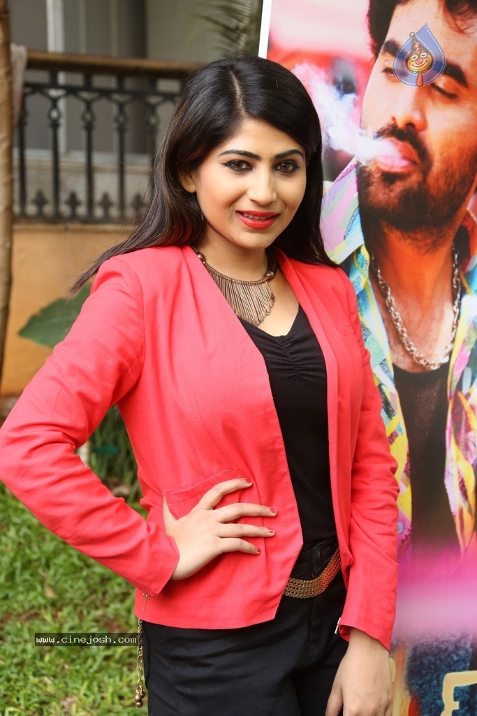 Madhulagna Das New Pics - 73 / 96 photos