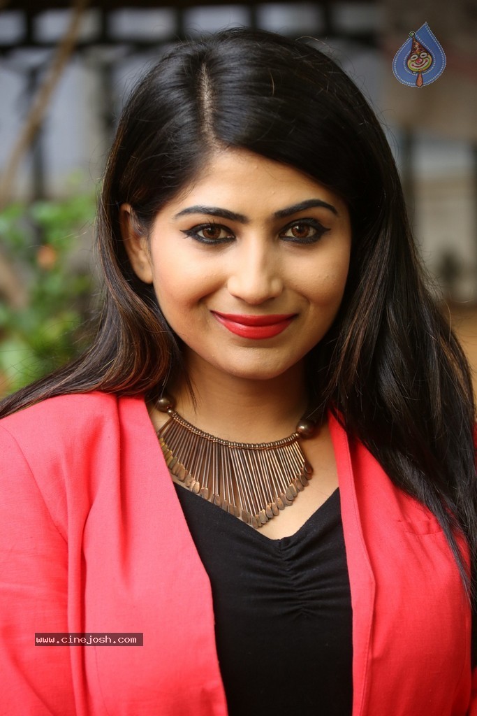 Madhulagna Das New Pics - 90 / 96 photos