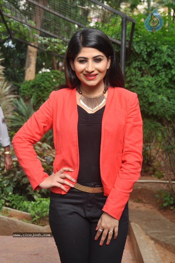 Madhulagna Das New Pics - 96 / 96 photos