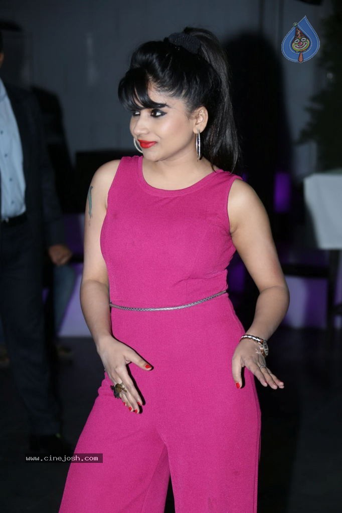 Madhulagna Das New Stills - 24 / 45 photos