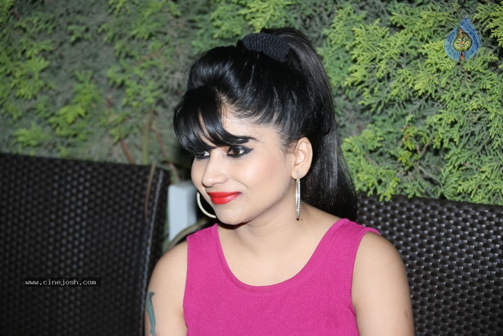 Madhulagna Das New Stills - 29 / 45 photos