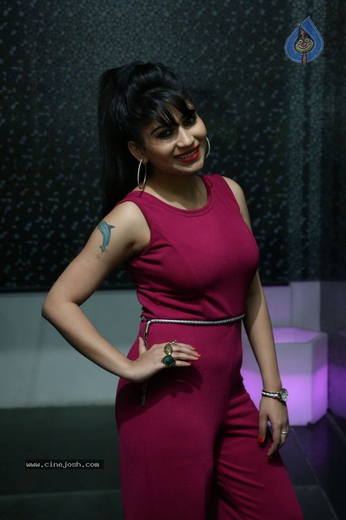 Madhulagna Das New Stills - 39 / 45 photos