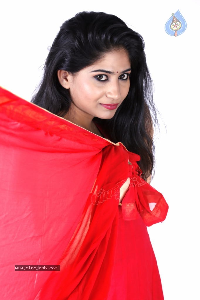 Madhulagna Das Stills - 4 / 37 photos