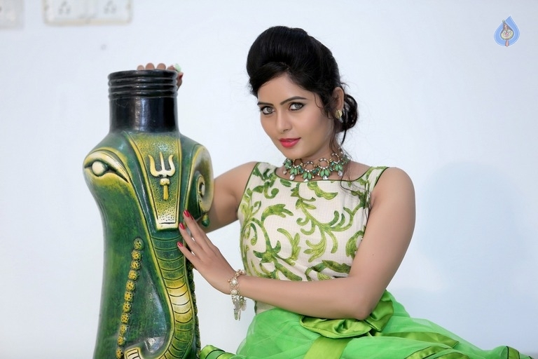 Madhumita Krishna Latest Photos - 8 / 21 photos