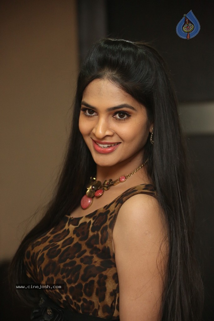 Madhumitha Photos - 25 / 30 photos